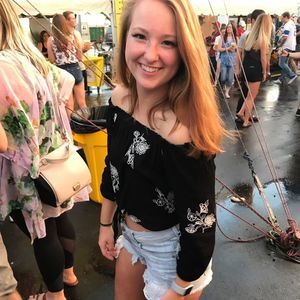 Meet your Posher, Natalie